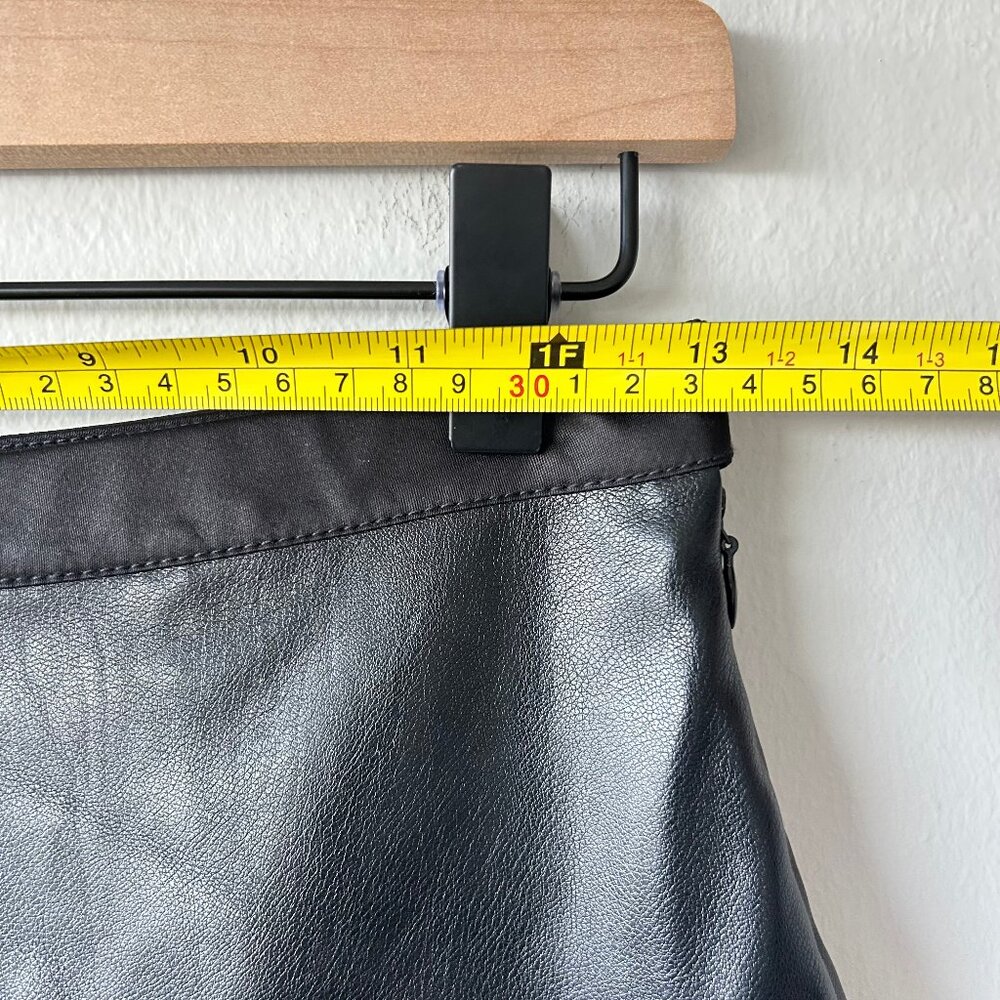 Avec Les Filles Black Faux Leather Flounce Mini Skirt Size 2 Anthropologie - Picture 7 of 8